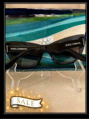Dolce & Gabbana Sunglasses Cat-eye & Case